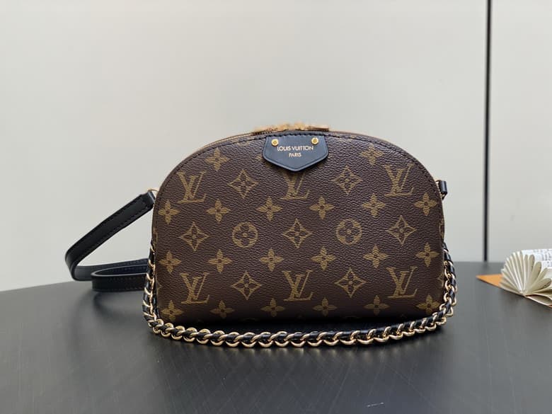 L X V Bag 15x7x27cm
