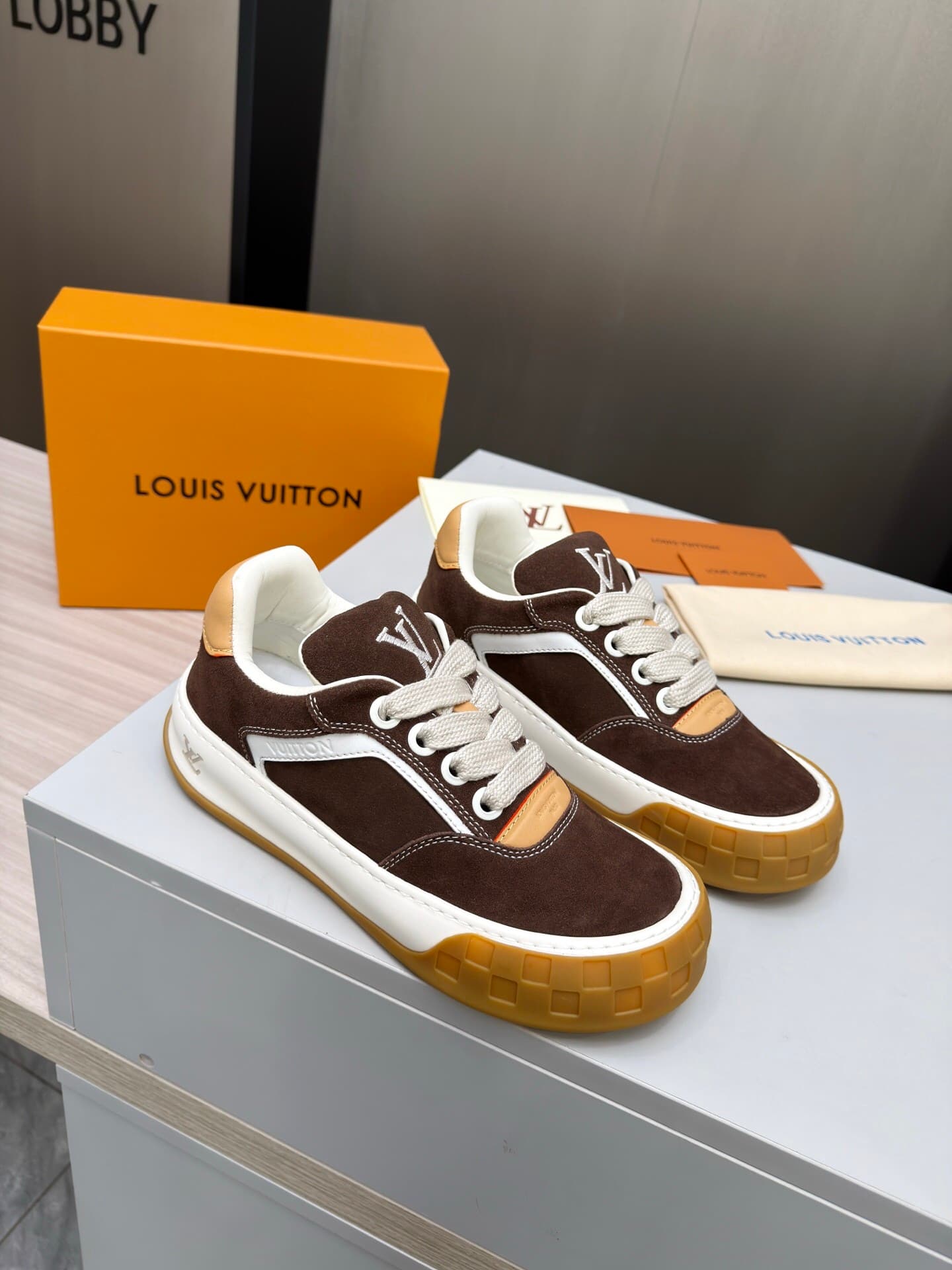 L X V Casual shoes